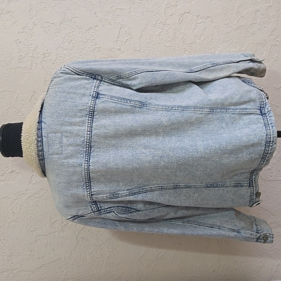 Sherpa jean jacket - Picture 3 of 4